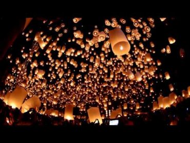 Floating Lanterns Festival  Yi Peng / Loy Krathong  Chiang Mai, Thailand