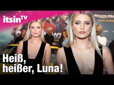 Luna Schweiger zeigt fast alles bei „Manta, Manta 2“Premiere  It&39;s in TV