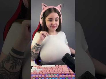 Bouncing Big Boobs No Bra Challenge ❣️ tiktokgirls tiktokchallenge