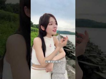 無意間發現浪拍打岸邊石塊的聲音很好聽，忍不住配合它們清唱一段 畫心 清唱 張靚穎 魚閃閃 魚閃閃bling  《畫心》魚閃閃BLING shorts