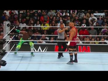 Bron Breakker Vs Kofi Kingston Parte 1  WWE Raw 14/10/2024 (En Español)