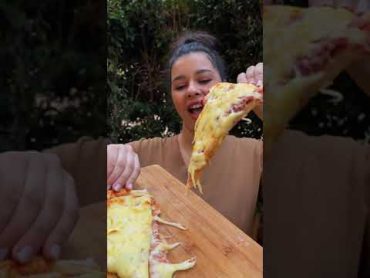 بيتزا سريعه و احلي من بره و الجبنه حاجه تانيه 🍕