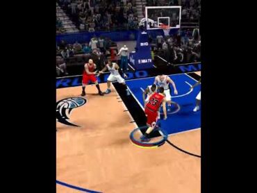 NBA 2K14 circled and dunk scored