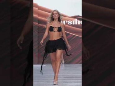 Jilissa Zoktko rocked the runway for MARS the Label 2024 during Miami Swim Week  The Shows model