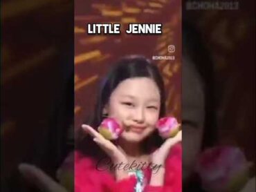 Jisoo VS Little Jennie Singing Flowers🌸❤️❤️jisooflowerslittlejenniesub cutekitty.....❤️