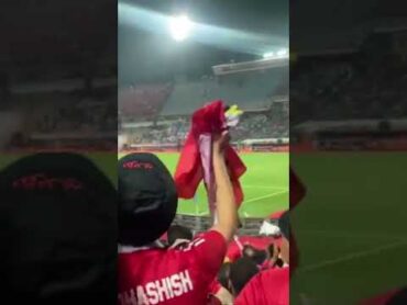 جماهير الاهلي تهز ستاد القاهرة بالهتاف المفضل في التالتة شمال بنهز جبال الاهلي العين كأس العالم