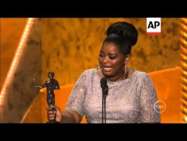 Highlights from the SAG Awards where "The Help" takes the top prize