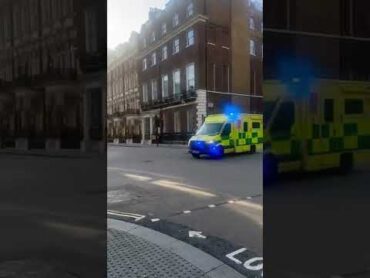 *Super rare* London ambulance responding with the British tone 🇬🇧