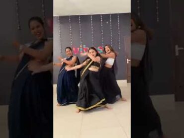 Saree k fall sa wedding choreography  Suruchi Gour