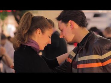 Argentine tango flash mob  Budapest, with bandoneon & dancing