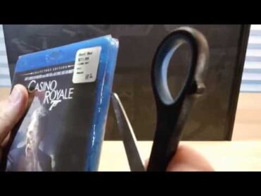 Casino Royale Collector&39;s Edition Blu Ray Set Unboxing!